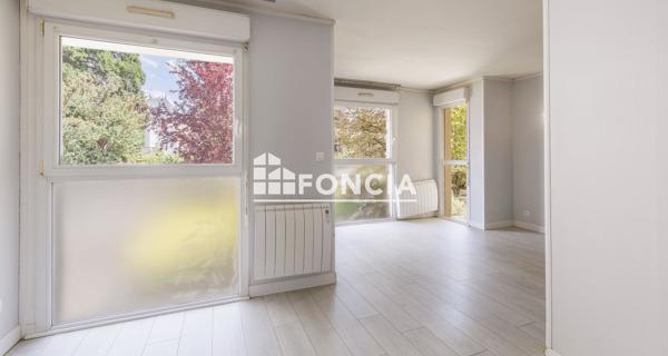 À vendre Studio 28.57 m² - Royat 63130