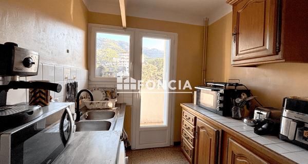 À vendre Appartement 4 pièces 69 m² - Toulon 83200