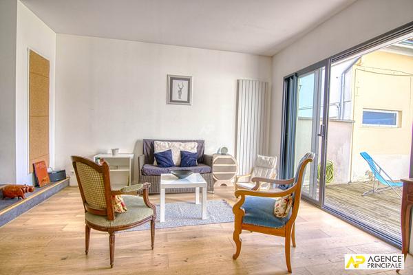 Versailles Porchefontaine Maison 9 pîèces environ 180 m² habitables sur parcelle de 330 m² 1 195 000 € **  - Référence  28223