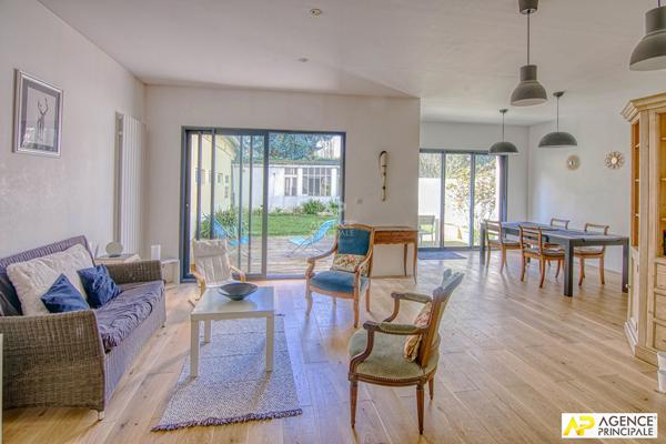 Versailles Porchefontaine Maison 9 pîèces environ 180 m² habitables sur parcelle de 330 m² 1 195 000 € **  - Référence  28223
