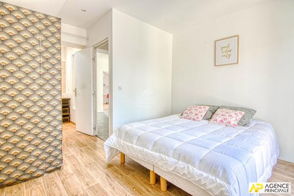 Versailles Porchefontaine Maison 9 pîèces environ 180 m² habitables sur parcelle de 330 m² 1 195 000 € **  - Référence  28223