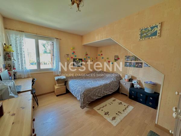 Nestenn Igny - Maison Familiale 170 m² de 8 Pièces, Secteur très recherché proche place de la Ferme, 5 chambres, double séjour avec accès direct terrasse et jardin, Lumineux, Calme, Proche des Commerces/Transports et Ecoles ( plateau Saclay)