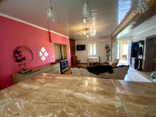 Maison bourgeoise rénovée (DPE A) esprit art déco de 8 pièces Proche de EUGENIE LES BAINS (40)