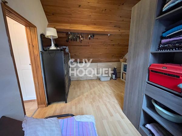 Maison Ivry La Bataille au bord de l'eau.