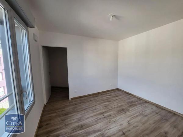 Appartement à louer 3 pièces 65.49m² Limoges (87000)