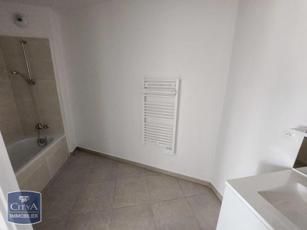 Appartement à louer 3 pièces 65.49m² Limoges (87000)