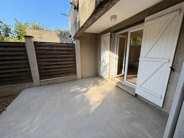 APPARTEMENT DEUX CHAMBRES RENOVE AVEC JARDIN