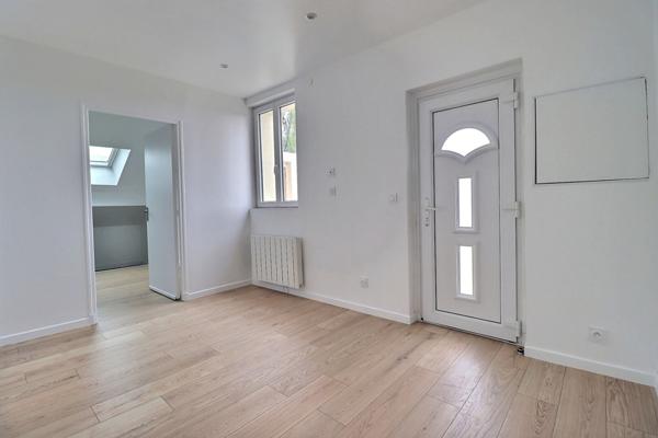 Appartement 2 pièce(s) refait à neuf avec terrasse - Centre de colombes - 24m2