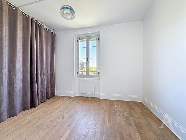 EXCLUSIVITÉ - Charmante Maison avec Jardin Arboré située à Mantes-la-Ville