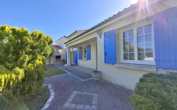 Maison à vendre    5 pièces •  Médis