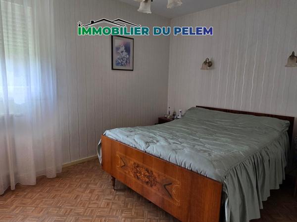 Rostrenen (22110) Maison de plain-pied – 3 chambres – Sous-sol complet – Terrain de 593 m² – Rostrenen