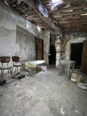 Vaison-la-Romaine (84110) COUP DE COEUR ! BELLE ET AUTHENTIQUE MAISON DE VILLAGE A RESTAURER AU COEUR D'UN VILLAGE TEMPLIER