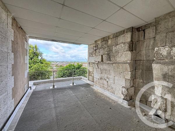 Appartement T2 à vendre  3 pièces - 57,95 m 2   ANGOULEME  - 16