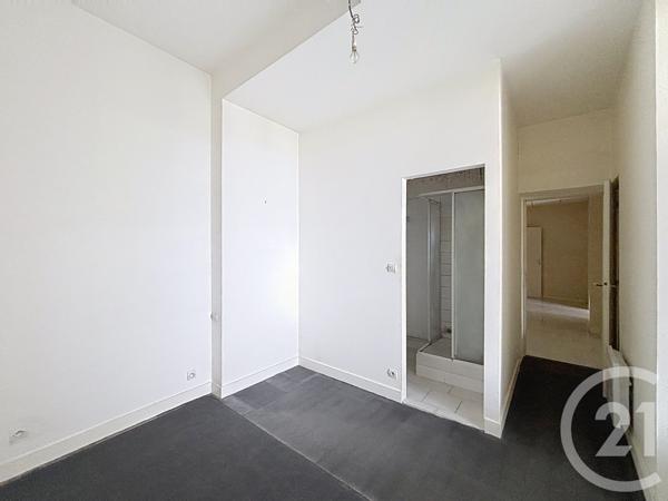 Appartement T2 à vendre  3 pièces - 57,95 m 2   ANGOULEME  - 16
