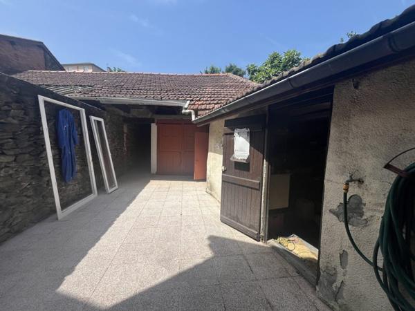 Immeuble à vendre |  Decazeville |  5 pièces | 298 m²