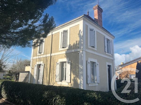 Maison à vendre  3 pièces - 117,90 m 2   MONTPON MENESTEROL  - 24