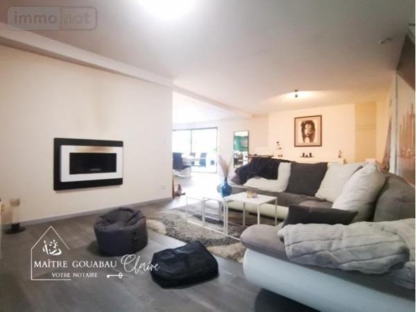 Maison individuelle à vendre à Saint-Berthevin en Mayenne (53940), ref :