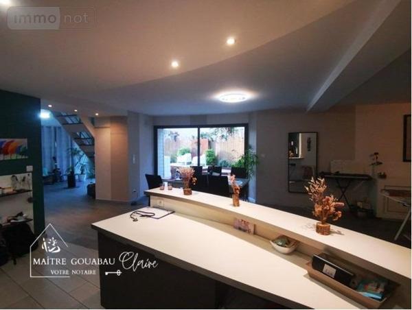 Maison individuelle à vendre à Saint-Berthevin en Mayenne (53940), ref :