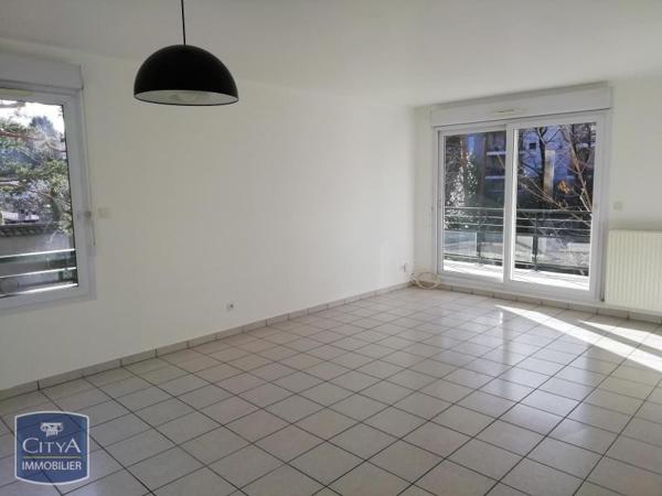 Appartement à louer 4 pièces 90.28m²