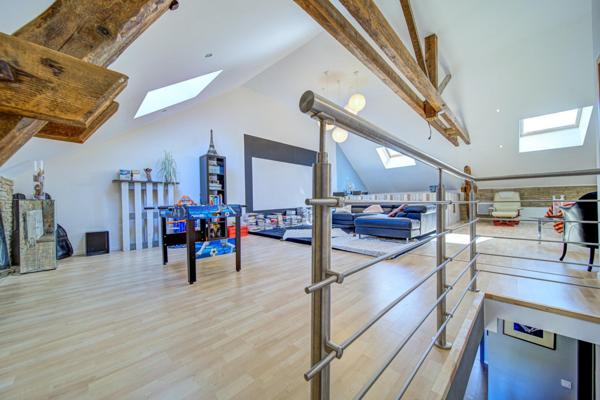 corps de ferme  230 m2 avec box et carriere terrain 4270 m2