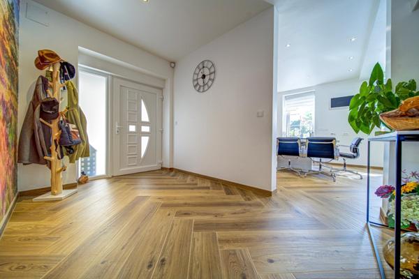 corps de ferme  230 m2 avec box et carriere terrain 4270 m2