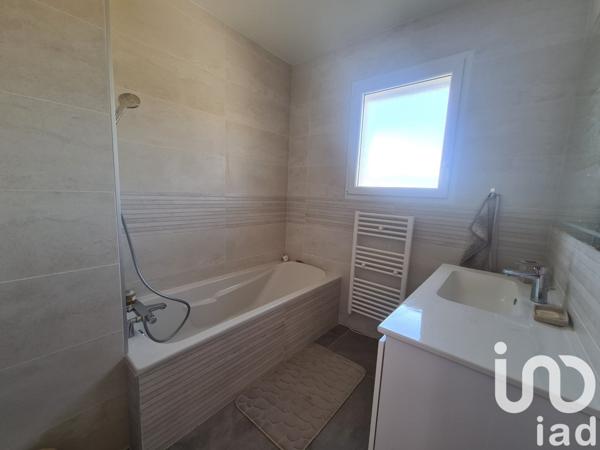 Maison 5 pièces de 128 m² à Louvie-Juzon (64260)