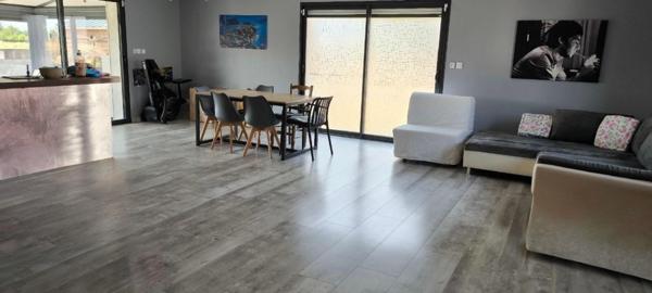 Maison familiale de plain-pied à Brain-sur-Allonnes