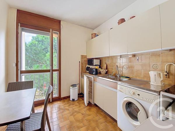 Appartement F3 à vendre  3 pièces - 78,38 m2 AVIGNON - 84