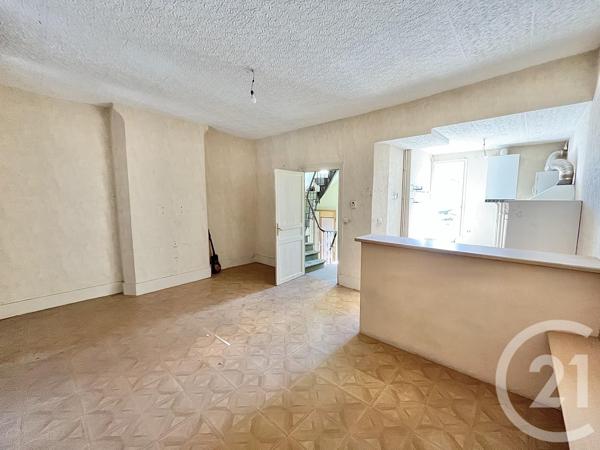 Maison à vendre  4 pièces - 131,38 m 2   CHATELLERAULT  - 86