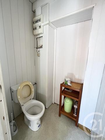 Maison à vendre  4 pièces - 131,38 m 2   CHATELLERAULT  - 86