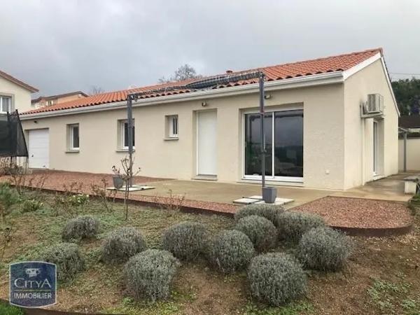 Maison à louer 5 pièces 133m² Régny (42630)
