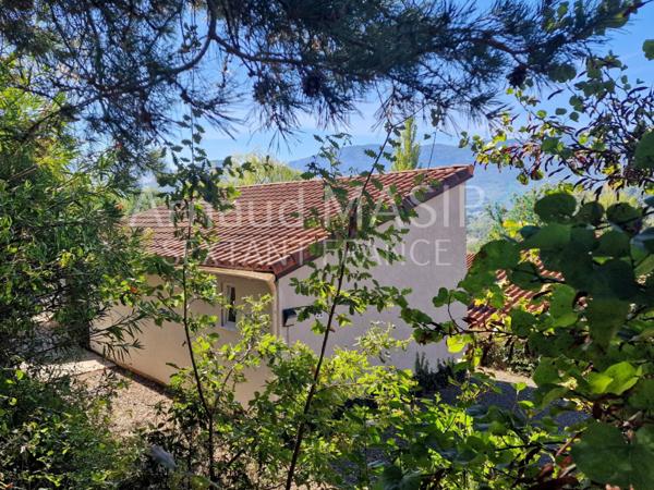 COQUETTTE MAISONETTE PP, TERRASSE PRIVATIVE, PARKING, CADRE VERDOYANT AU CALME