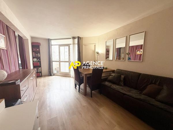 Argenteuil Centre-Ville, Appartement 4 pièces 3 chambres 83 m2 et place de parking €231 000 ** - Référence 4530