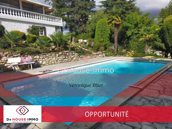 Maison à vendre 10 pièces de 250 m²
