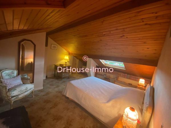 Maison à vendre 10 pièces de 250 m²