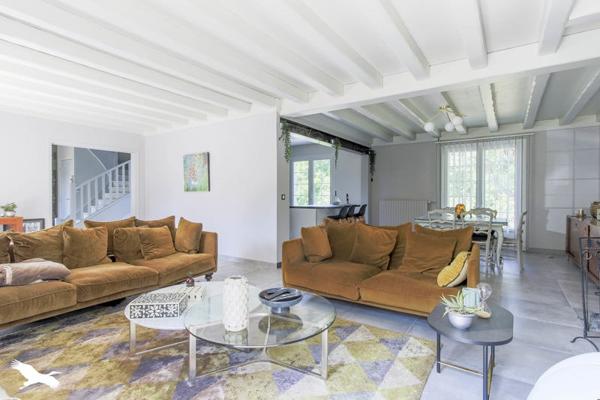Maison à vendre |  Magny-en-Vexin |  6 pièces | 219 m²