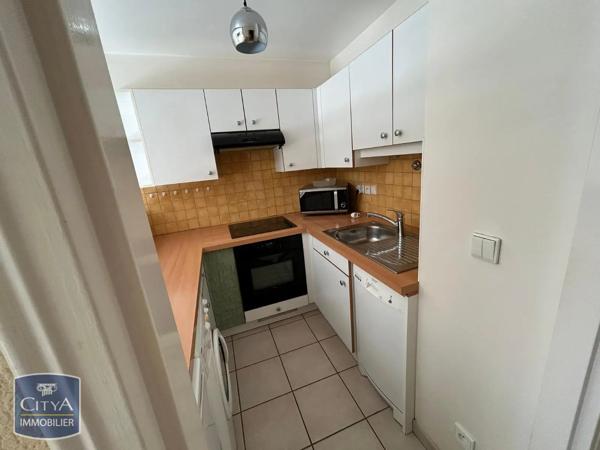 Appartement à louer 2 pièces 41.27m² Saint-Julien-en-Genevois (74160)