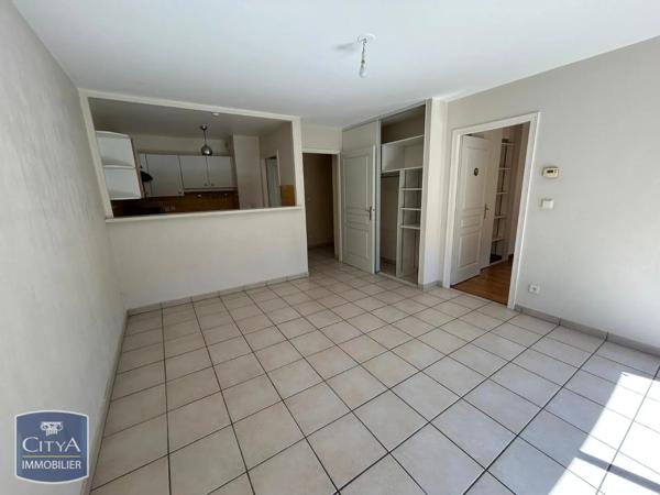 Appartement à louer 2 pièces 41.27m² Saint-Julien-en-Genevois (74160)