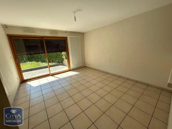 Appartement à louer 2 pièces 41.27m² Saint-Julien-en-Genevois (74160)