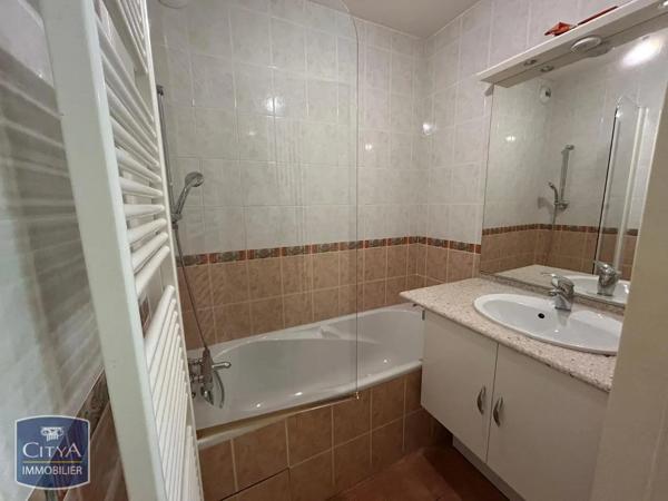 Appartement à louer 2 pièces 41.27m² Saint-Julien-en-Genevois (74160)