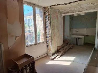 Immeuble à vendre à Chailland en Mayenne (53420), ref : 53077-39