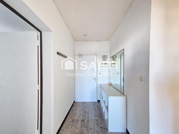 Lumineux 2 pièces avec balcon et parking