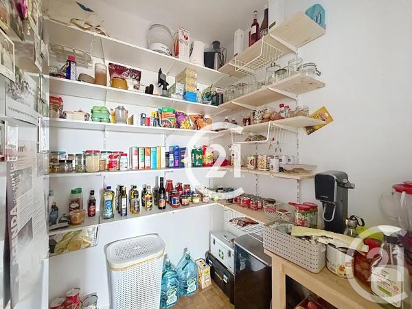 Appartement F3 à vendre  4 pièces - 109 m 2   COGNAC  - 16