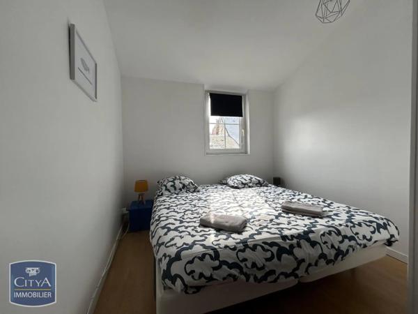 Appartement à louer 4 pièces 84.9m²