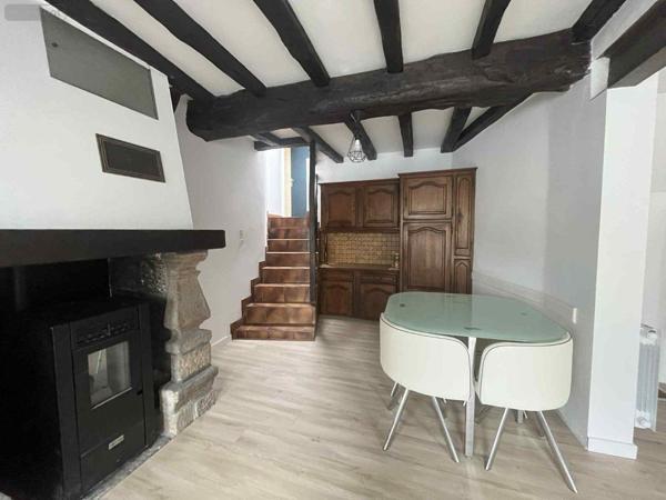 Maison à louer à Maen Roch en Ille-et-Vilaine (35460), ref : 153/155