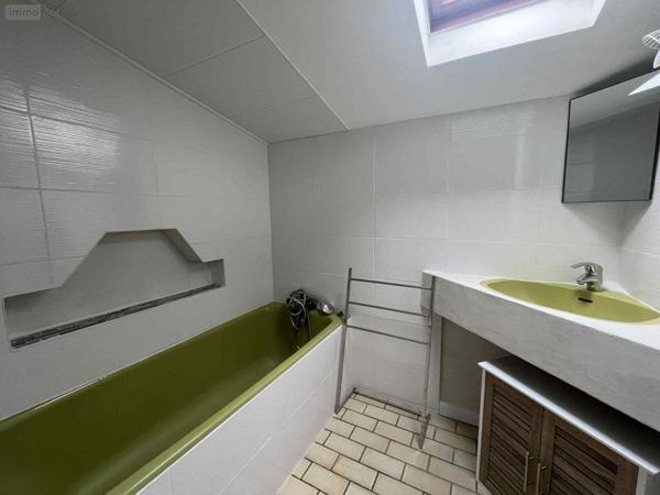 Maison à louer à Maen Roch en Ille-et-Vilaine (35460), ref : 153/155