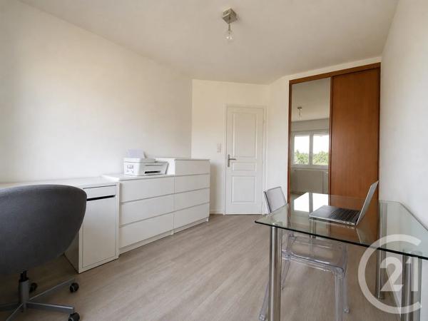 Maison à vendre  5 pièces - 117 m 2   GENAS  - 69