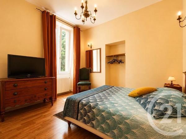 Maison à vendre  7 pièces - 221,24 m 2   JACOB BELLECOMBETTE  - 73