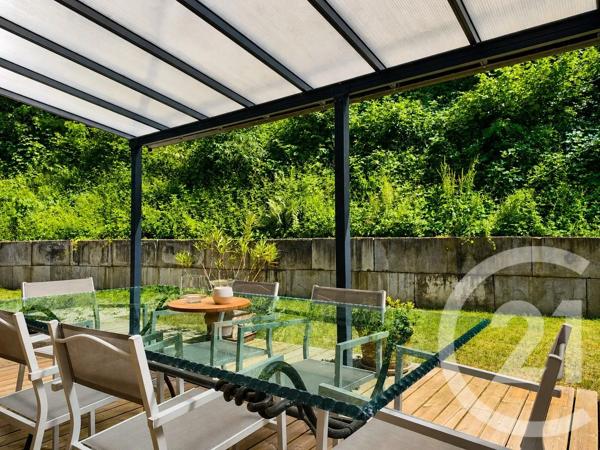 Maison à vendre  7 pièces - 221,24 m 2   JACOB BELLECOMBETTE  - 73