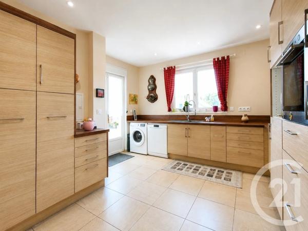 Maison à vendre  7 pièces - 221,24 m 2   JACOB BELLECOMBETTE  - 73